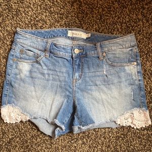 Super cute Torrid shorts with doily accents